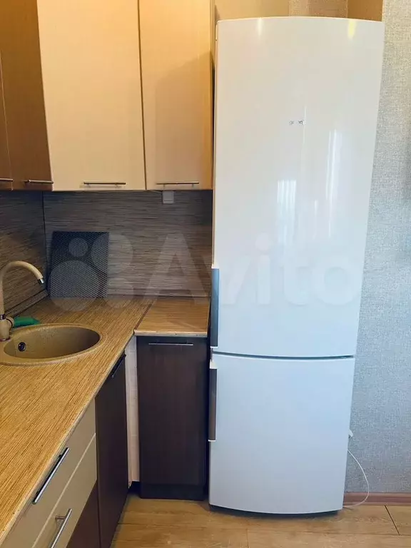 1-к. квартира, 45 м, 8/10 эт. - Фото 1
