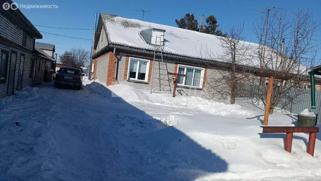 Дом в Новосибирская область, городское поселение Краснозёрское, ... - Фото 1