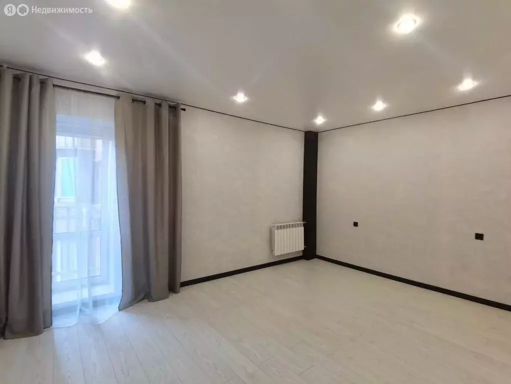 1-комнатная квартира: Тольятти, улица Ворошилова, 15 (47.4 м) - Фото 1