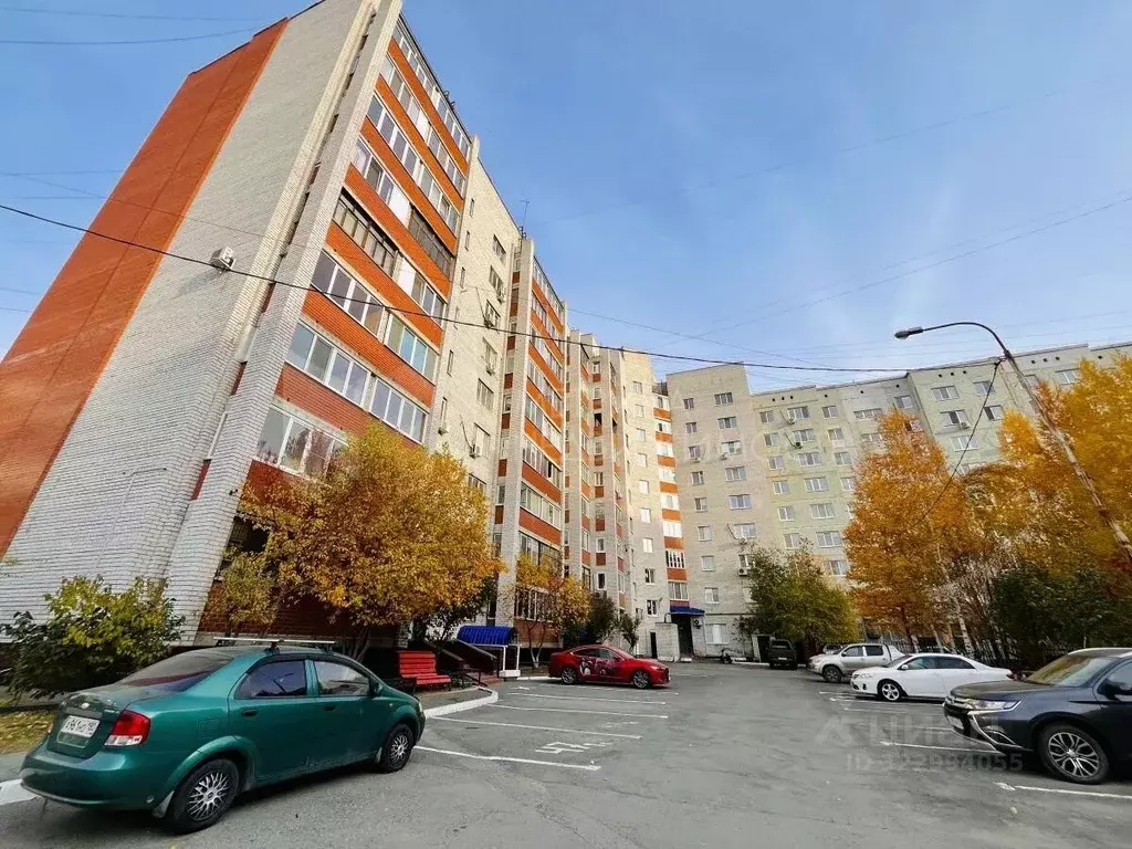 3-к кв. Тюменская область, Тюмень ул. Мельникайте, 136к1 (101.6 м) - Фото 0