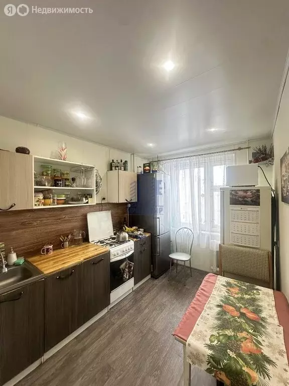 3-комнатная квартира: Чебоксары, улица Лебедева, 25 (67.4 м) - Фото 1