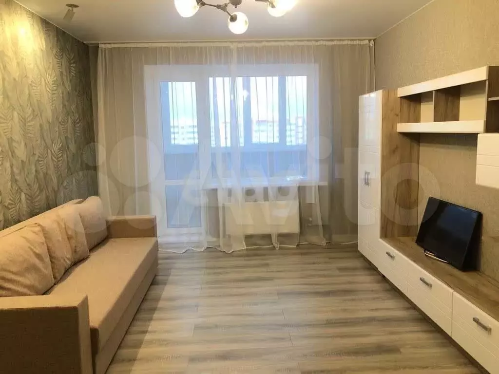 1-к. квартира, 42 м, 9/10 эт. - Фото 0