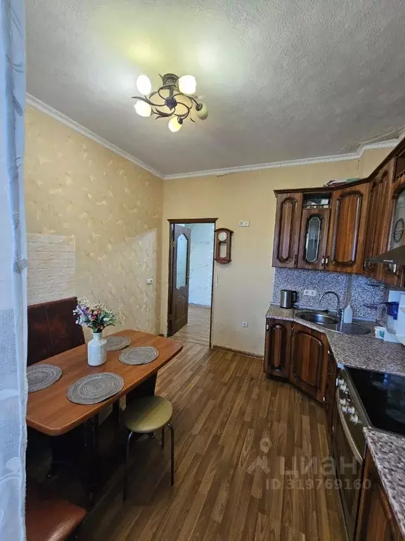 2-к кв. Ханты-Мансийский АО, Сургут просп. Ленина, 50 (55.5 м) - Фото 1