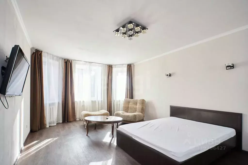 1-к кв. Тюменская область, Тюмень ул. Циолковского, 9к1 (48.8 м) - Фото 0