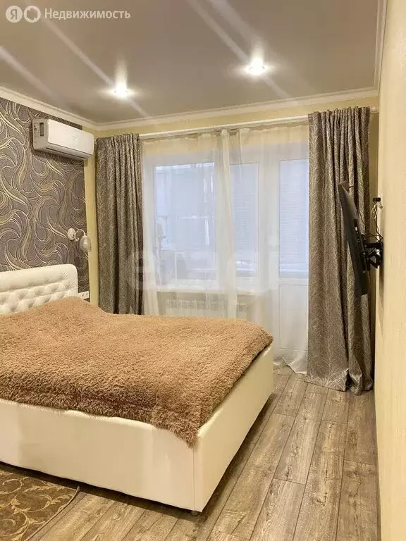 4-комнатная квартира: Ростов-на-Дону, Заводская улица, 65/2 (92 м) - Фото 1