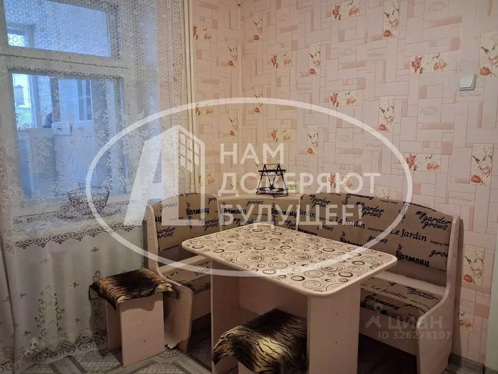 2-к кв. Пермский край, Губаха ул. Островского, 8 (65.0 м) - Фото 2