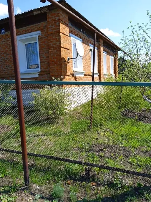 Дом в Саратовская область, Аткарский район, Озерное муниципальное ... - Фото 1