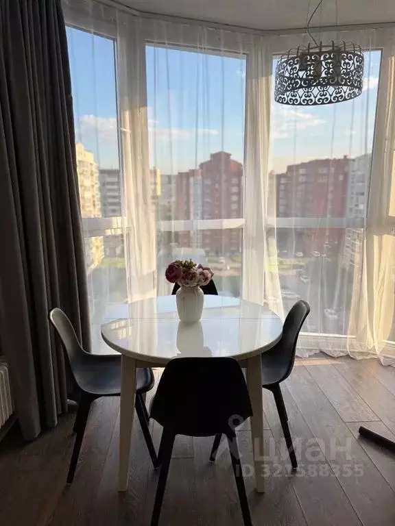2-к кв. Кемеровская область, Кемерово ул. Терешковой, 18б (100.0 м) - Фото 1