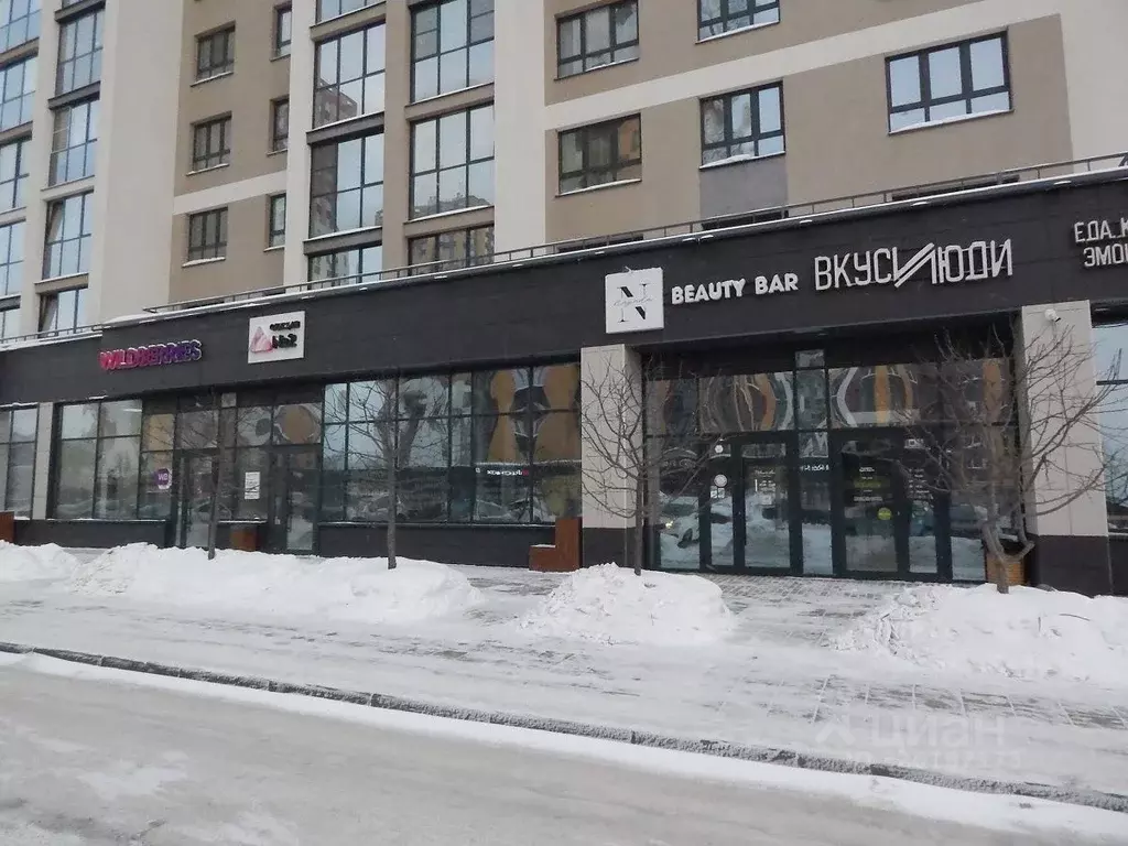 Торговая площадь в Свердловская область, Екатеринбург просп. ... - Фото 1