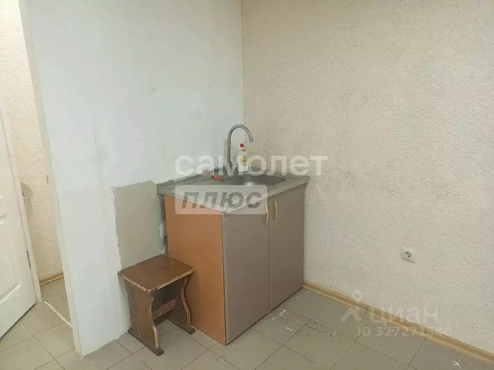 Офис в Краснодарский край, Динская ст-ца ул. Калинина, 34 (40 м) - Фото 2