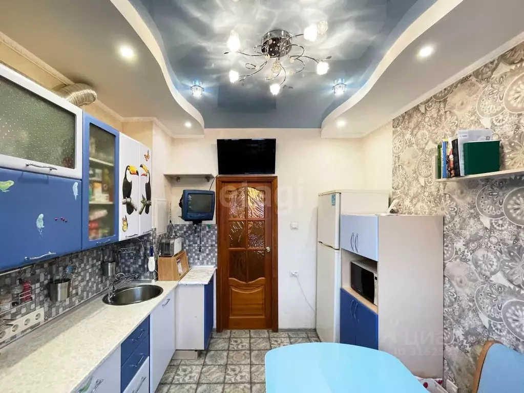 3-к кв. Ханты-Мансийский АО, Сургут просп. Ленина, 54 (71.6 м) - Фото 1