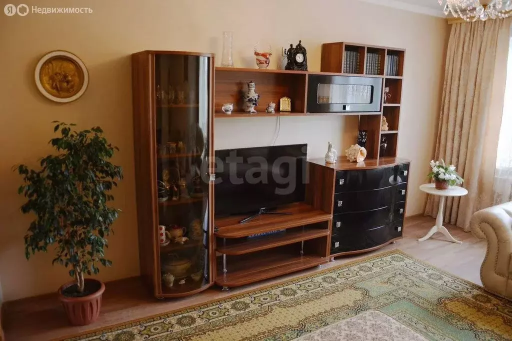 3-комнатная квартира: Омск, улица Туполева, 3 (62.4 м) - Фото 2