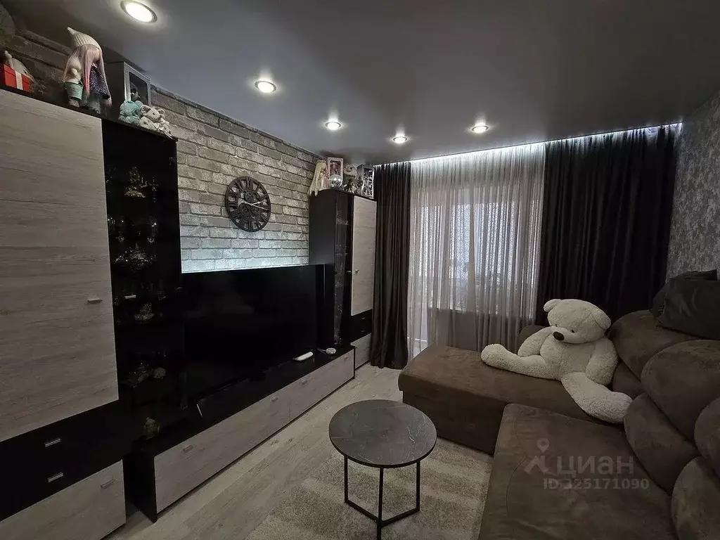 2-к кв. Тюменская область, Тюмень Тульская ул., 2 (43.7 м) - Фото 0