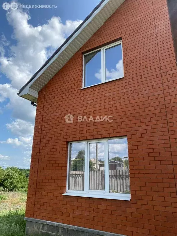 Дом в село Гостищево, улица Кирова, 42 (147 м) - Фото 1