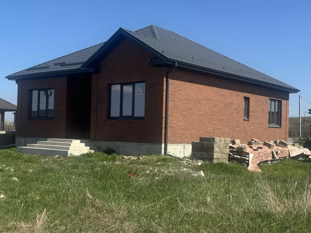 Дом в Адыгея, Майкоп Российская ул. (116 м) - Фото 2