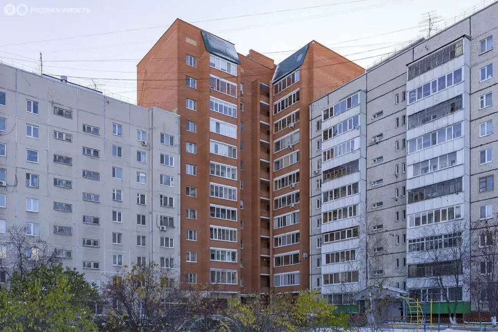 Квартира-студия: Тюмень, микрорайон Восточный, улица Моторостроителей, ... - Фото 1