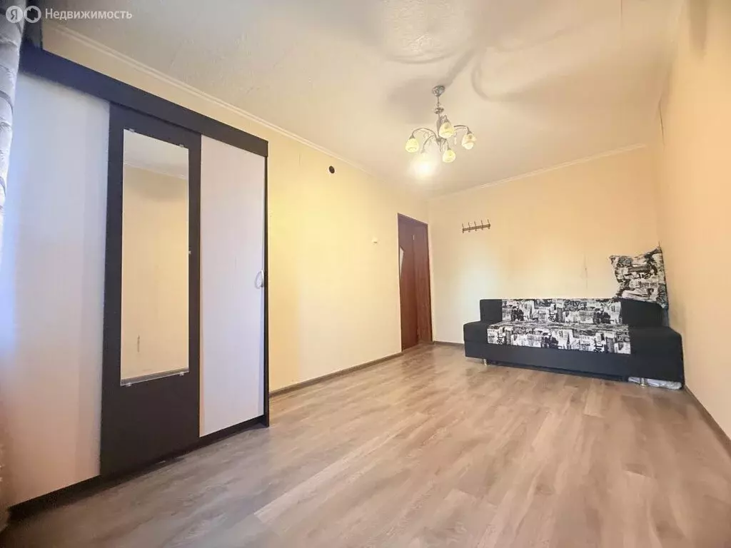 1к в 3-комнатной квартире (13.9 м) - Фото 1