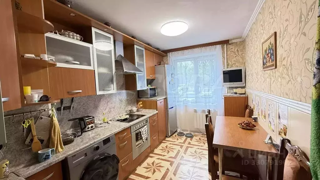 3-к кв. Тюменская область, Тюмень ул. Монтажников, 17 (65.0 м) - Фото 1