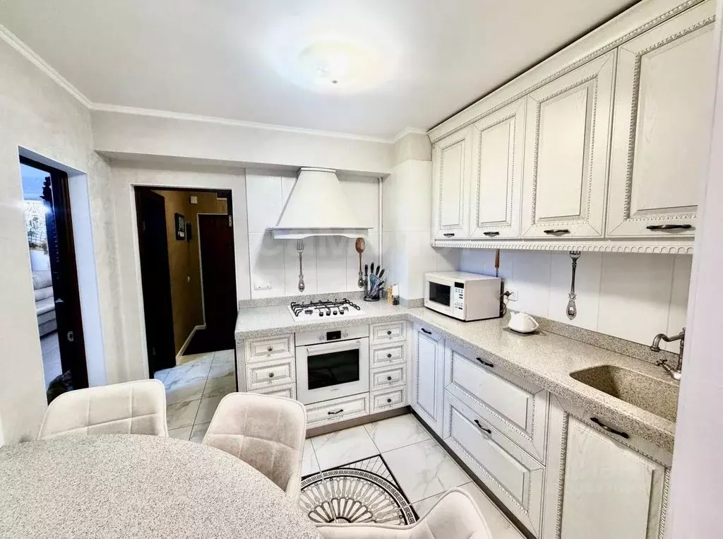 5-к кв. Оренбургская область, Оренбург Ростоши мкр, бул. Цветной, 32 ... - Фото 1