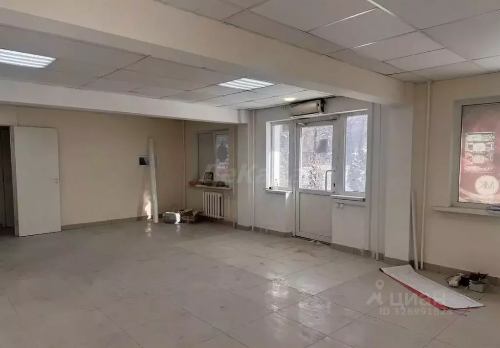 Помещение свободного назначения в Ульяновская область, Ульяновск ул. ... - Фото 1