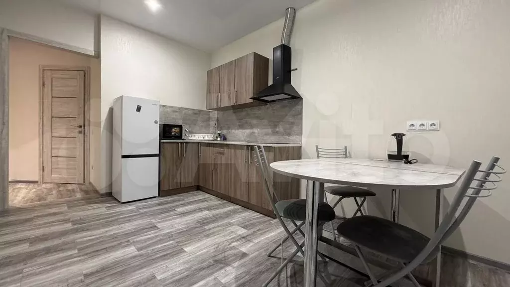 1-к. квартира, 40 м, 7/17 эт. - Фото 1