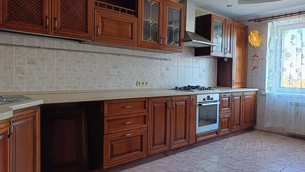 3-к кв. Саратовская область, Саратов ул. Танкистов, 77Ак2 (100.1 м) - Фото 1