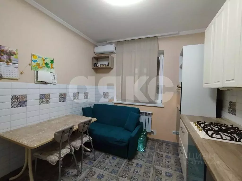 Дом в Краснодарский край, Горячий Ключ Коммунистическая ул. (207 м) - Фото 1