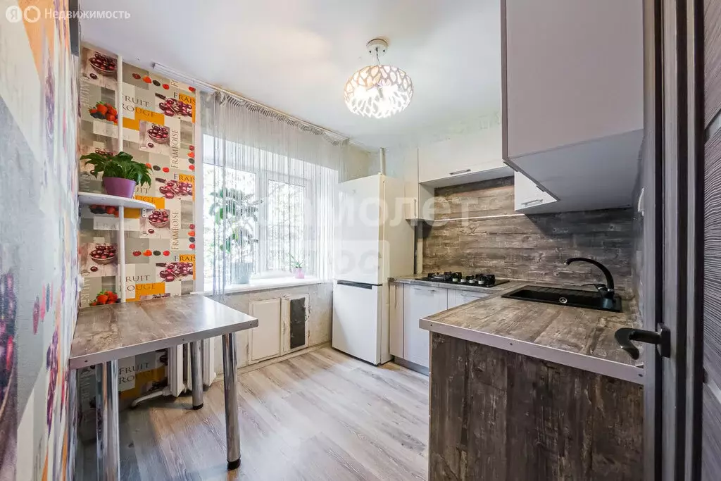2-комнатная квартира: Екатеринбург, улица Энгельса, 31 (43.1 м) - Фото 0
