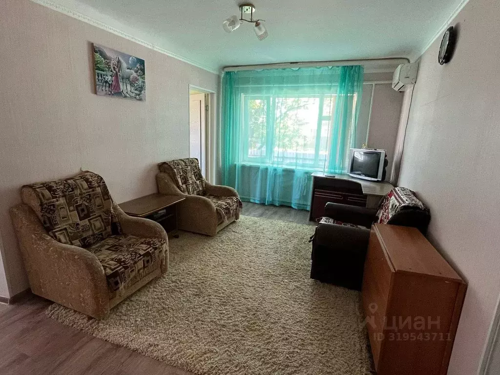 3-к кв. Краснодарский край, Кореновск ул. Фрунзе, 69 (44.7 м) - Фото 0