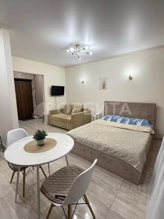 Студия Тюменская область, Тюмень ул. Тимофея Чаркова, 81к2 (28.9 м) - Фото 1