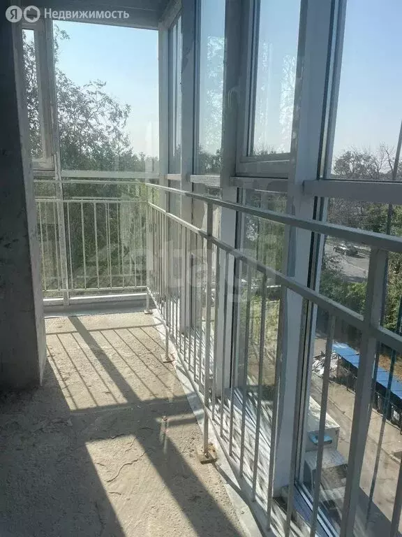 3-комнатная квартира: Ростов-на-Дону, Таганрогская улица, 132/2 (74 м) - Фото 1