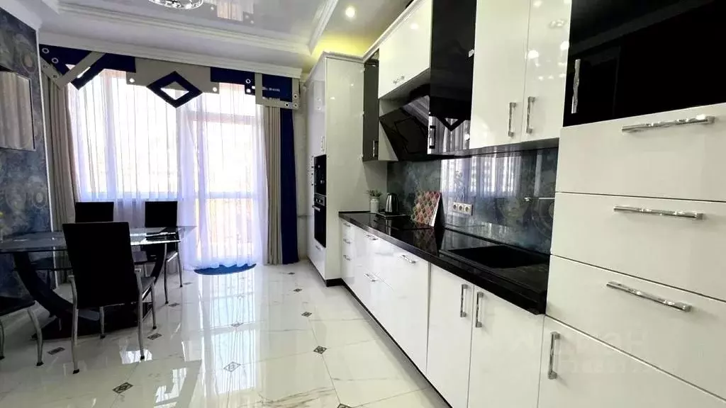 2-к кв. Краснодарский край, Сочи ул. Ленина, 294/10 (54.0 м) - Фото 0