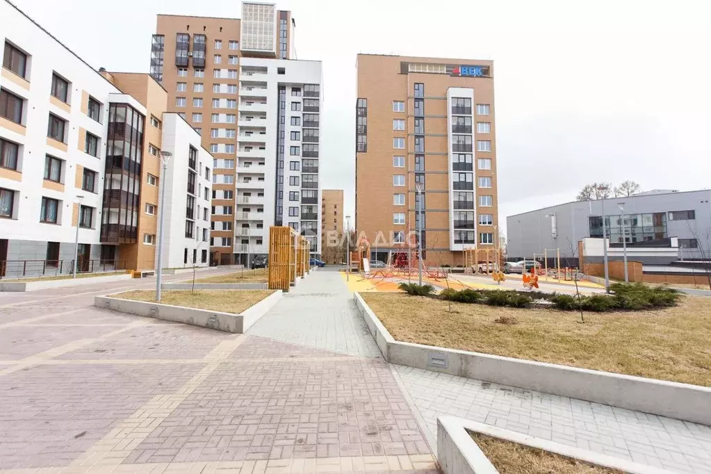 3-к кв. Карелия, Петрозаводск ул. Анохина, 5к3 (93.6 м) - Фото 2