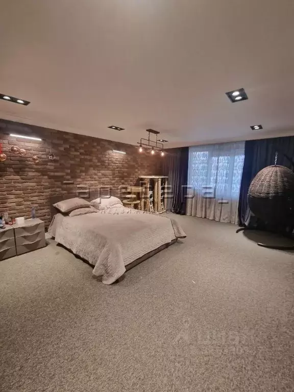 4-к кв. Красноярский край, Красноярск 9 Мая ул., 75 (90.8 м) - Фото 0