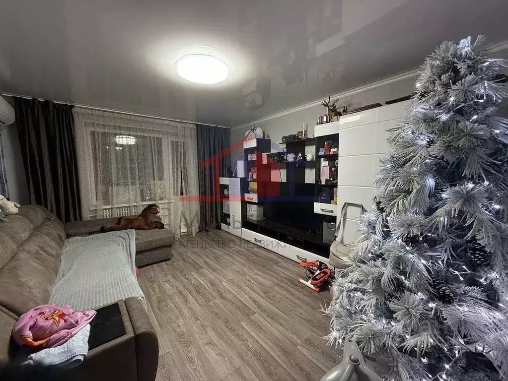 2-к кв. Белгородская область, Губкин ул. Космонавтов, 5 (53.9 м) - Фото 1