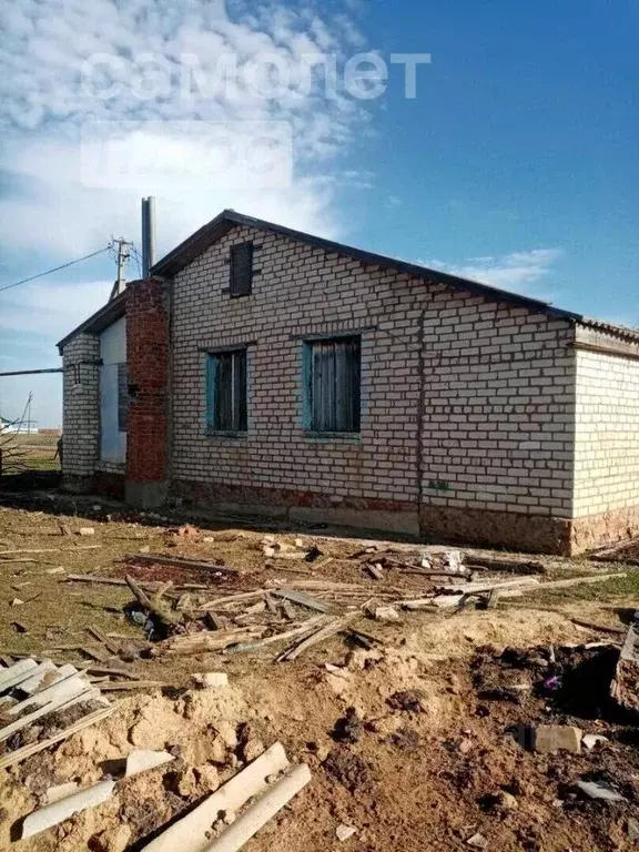 Дом в Калмыкия, Октябрьский район, пос. Джангар  (62 м) - Фото 0