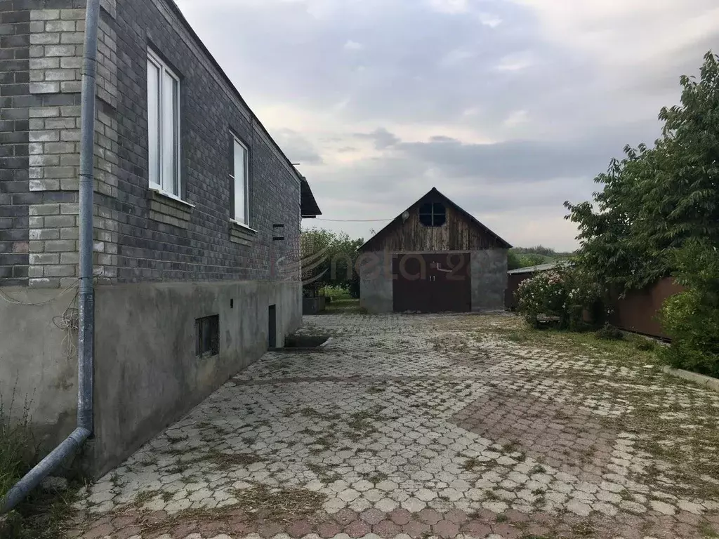 Дом в Ставропольский край, Предгорный муниципальный округ, с. Садовое ... - Фото 0