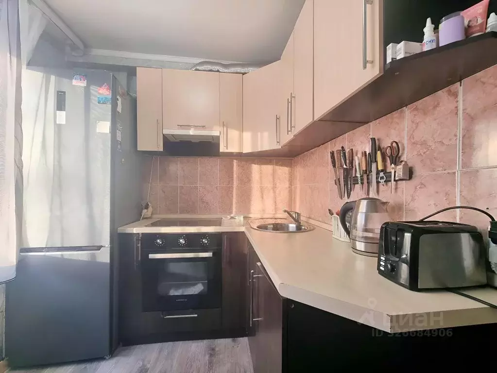 2-к кв. Хакасия, Абакан ул. Пушкина, 1 (47.0 м) - Фото 1