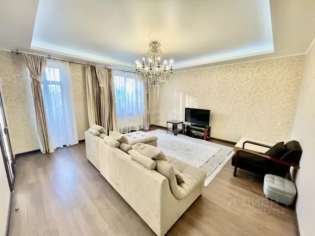 3-к кв. Татарстан, Казань ул. Тельмана, 23 (150.6 м) - Фото 1