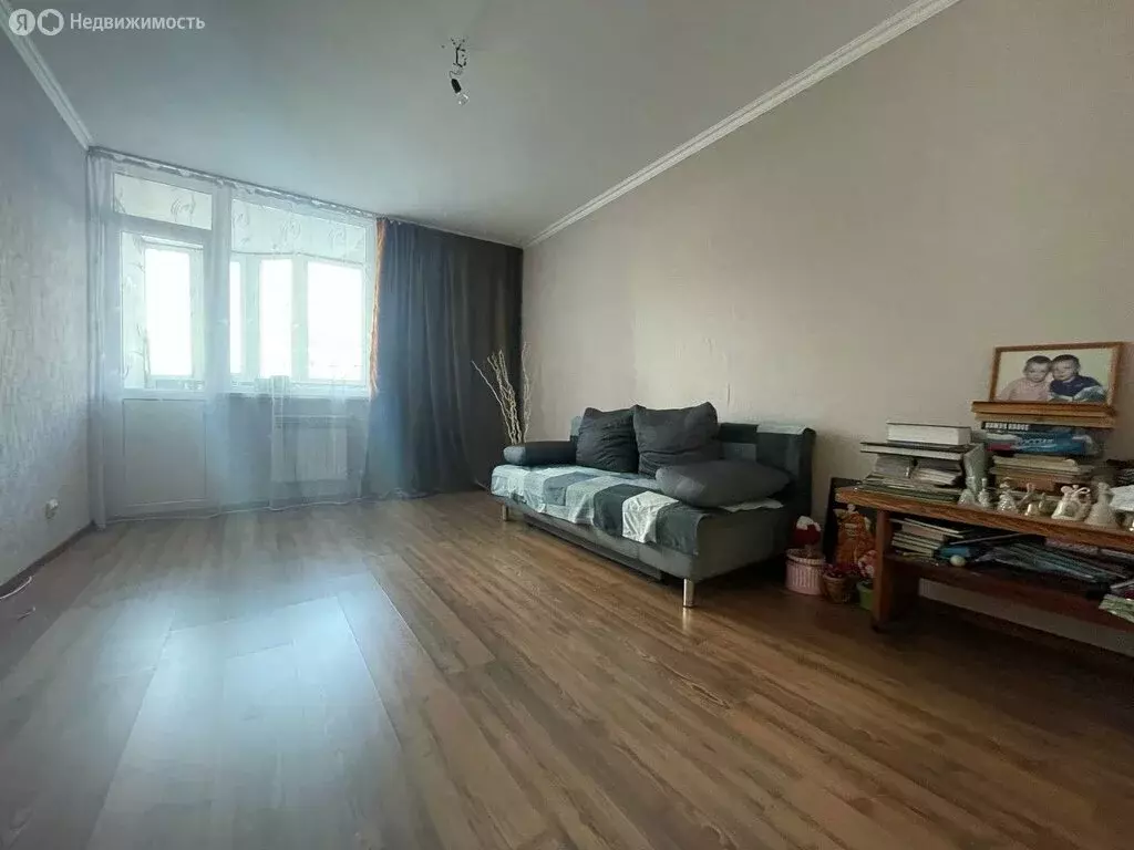 3-комнатная квартира: Оренбург, Салмышская улица, 72 (90 м) - Фото 1