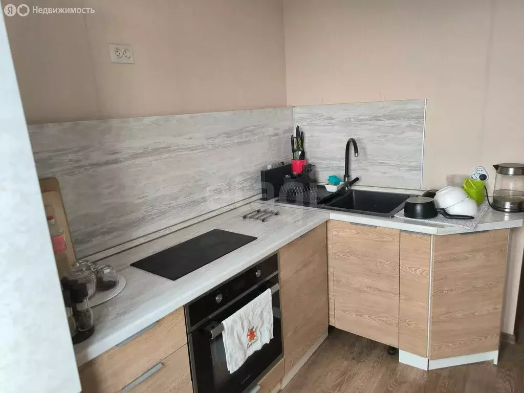 2-комнатная квартира: Междуреченск, улица Лазо, 10 (56.5 м) - Фото 1
