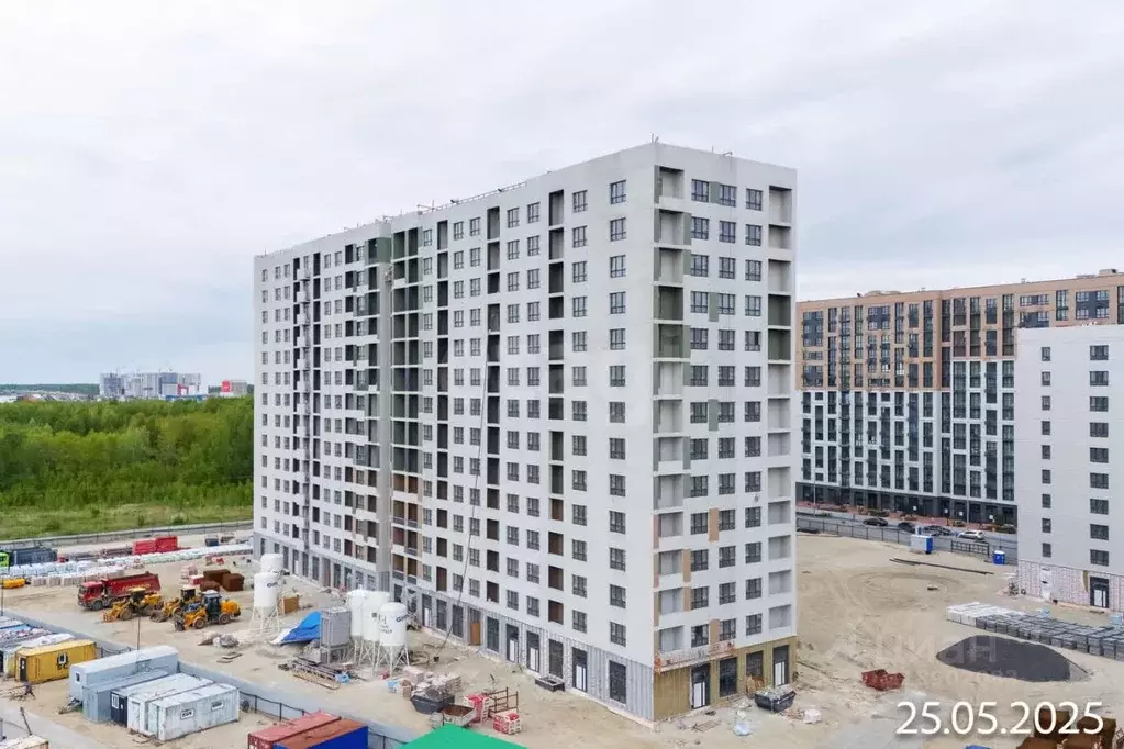 2-к кв. Тюменская область, Тюмень ул. Андрея Приказнова, 1 (59.93 м) - Фото 0