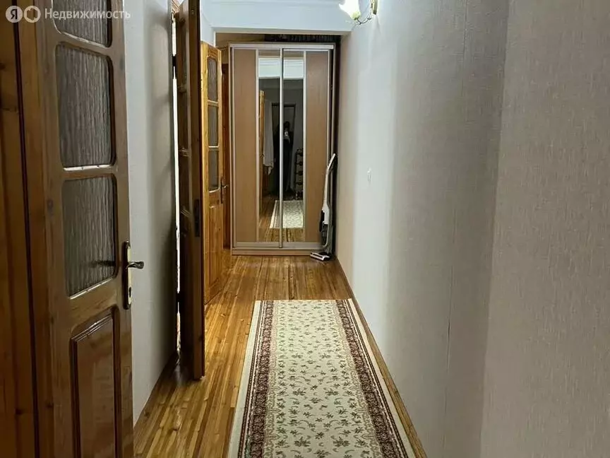 2-комнатная квартира: Махачкала, улица Батырая, 6Г (66 м) - Фото 1