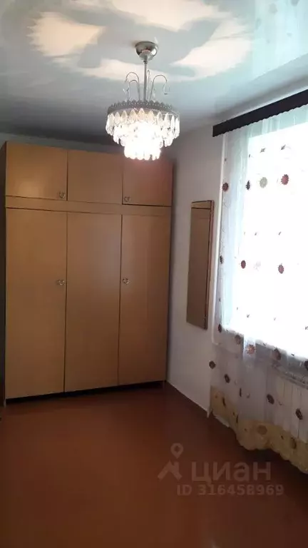 2-к кв. Красноярский край, Красноярск ул. 60 лет Октября, 114 (50.0 м) - Фото 0