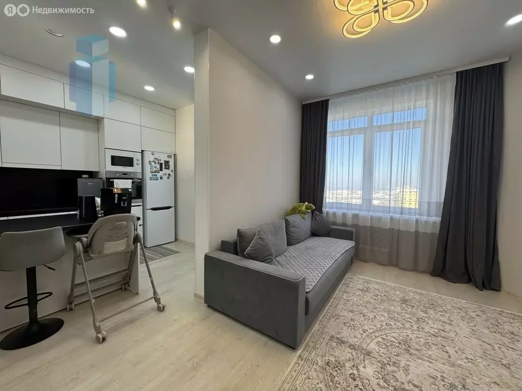 3-комнатная квартира: Нижний Новгород, улица Максима Горького, 24 ... - Фото 1