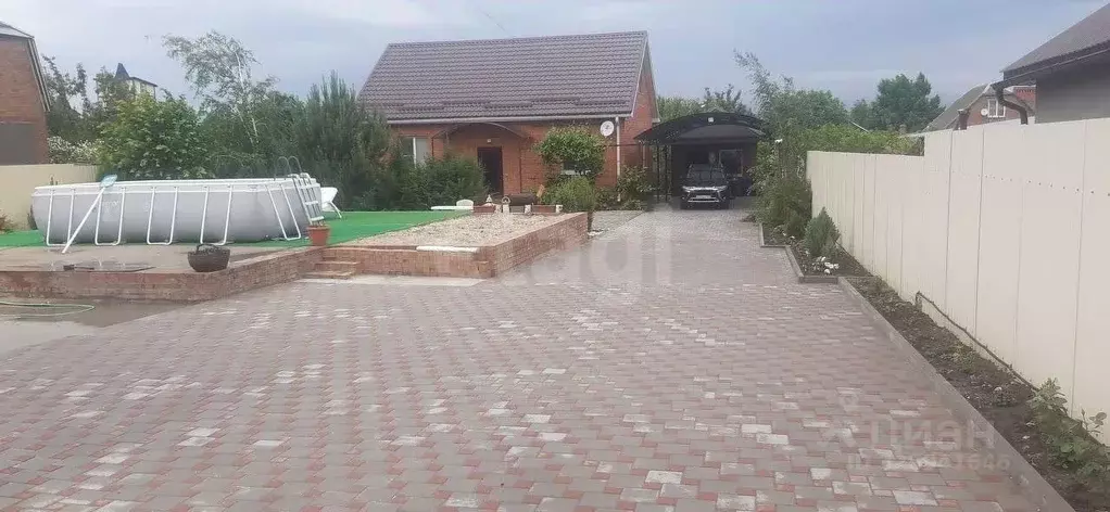 Дом в Ростовская область, Неклиновский район, Новобессергеневское ... - Фото 1