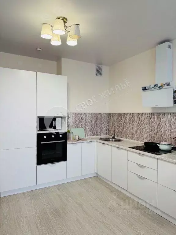 3-к кв. Пермский край, Пермь ул. Карбышева, 49А (66.3 м) - Фото 1