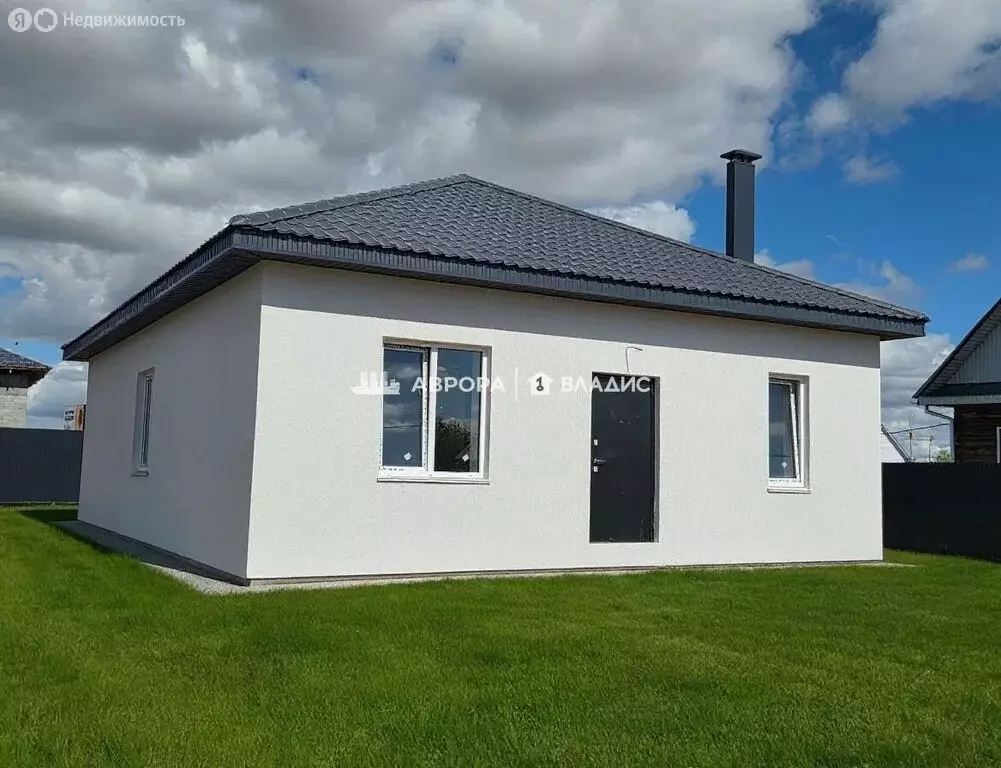 Дом в село Красная Башкирия, улица Тамьян, 12 (90 м) - Фото 1