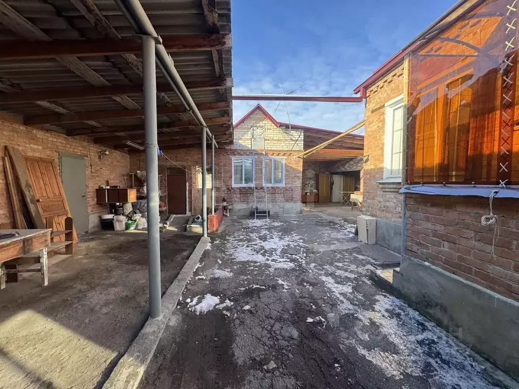 Дом в Северная Осетия, Заводской пгт ул. Луначарского, 2 (77 м) - Фото 2