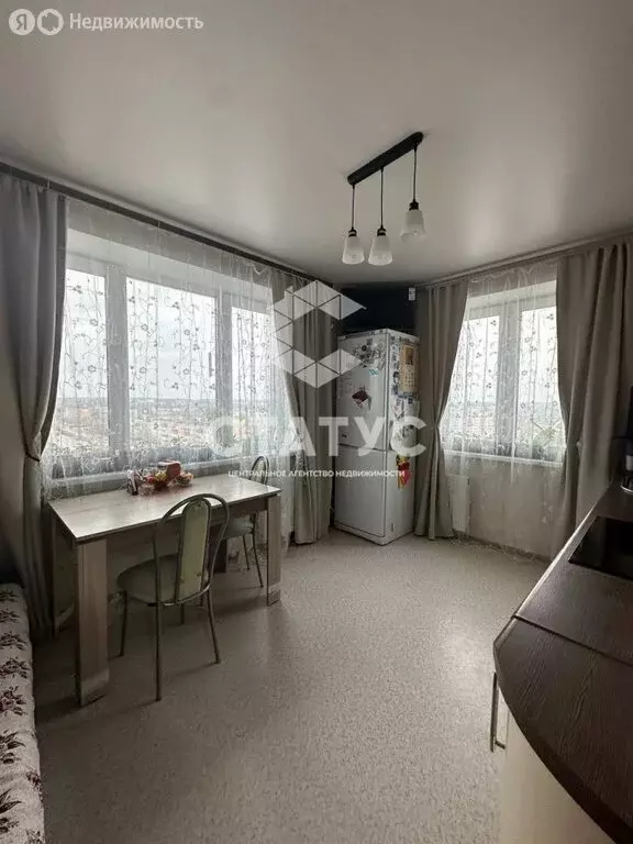 2-комнатная квартира: Добрянка, улица Победы, 13 (51.2 м) - Фото 0